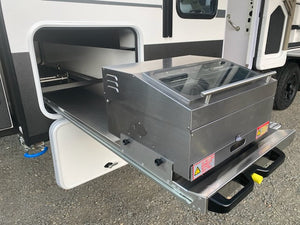 Sizzler Deluxe 2.0 vs Sizzler MAX — which caravan BBQ should you buy?