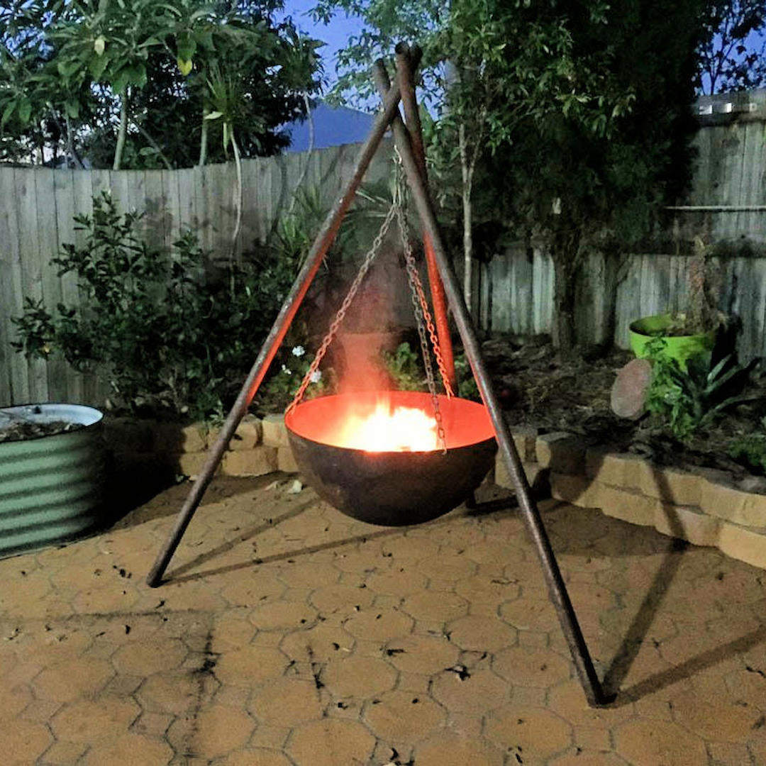 Tripod Fire Pit | The Inferno Tower | Cast Iron | Stainless Steel