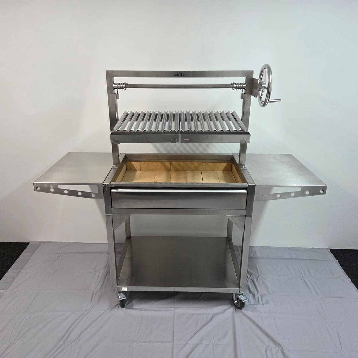 Parrilla Argentine BBQ with Firebricks | 100% 304 Stainless | South American Style Cooking