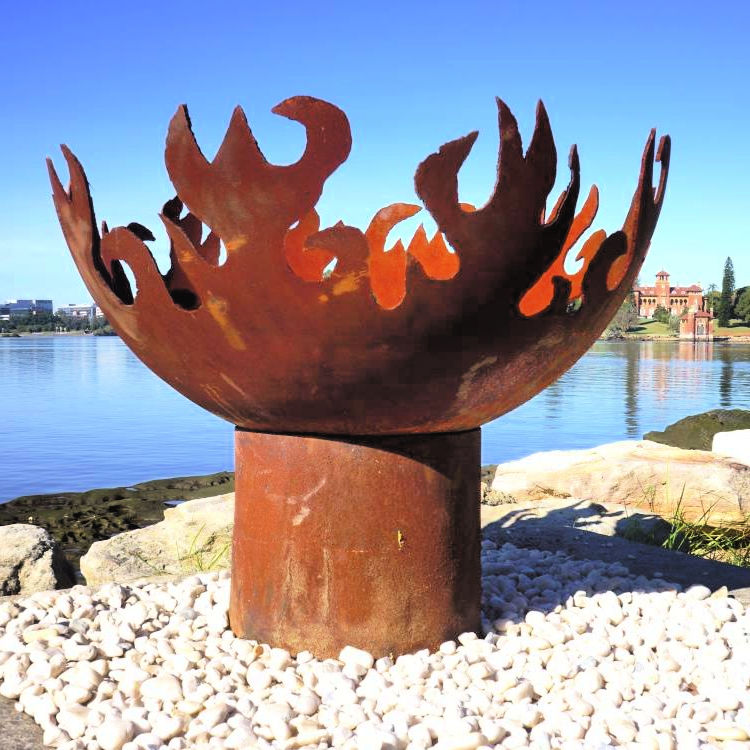 Outdoor Fire Pit | The Dancing Flame